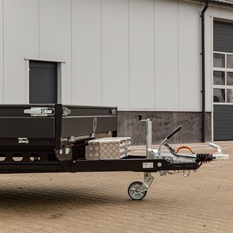 Inkl. stærk værktøjskasse