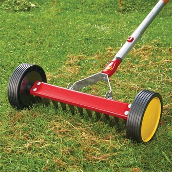 Vertikalskæreren kan klikkes på alle WOLF-Garten Multi-Star-skafterne