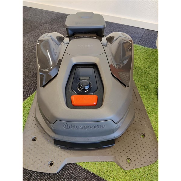 DEMO: Husqvarna Automower® 310E NERA - 1000/1500 m²