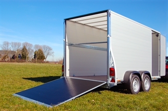 Sirius Cargotrailer G455 - 2.500 kg inkl. multirampe, surringsskinner og støtteben