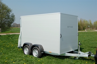 Sirius Cargotrailer G455 - 2.500 kg inkl. multirampe, surringsskinner og støtteben