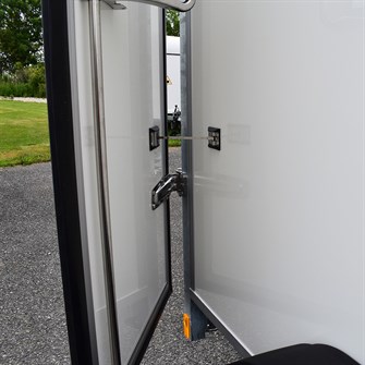 Døre kan åbnes helt