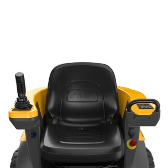 Stiga Gyro 700e cockpit