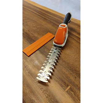 Stihl HSA 26 Batteri-hækkeklipper med buskklinge og græsklinge