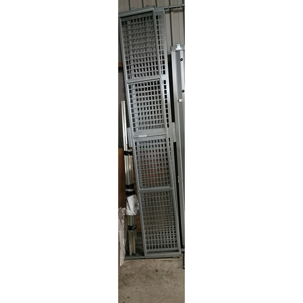 Rest: Brenderup 2300 højre el. venstre netsidesider - 50 cm høje m. hjørnestolper