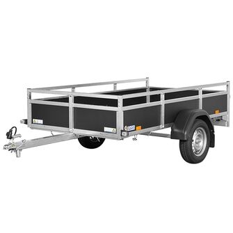 Saris Classic Wood Trailer - AMG75 - 750 kg. Traileren ses skråt forfra. Den har træsider og en aksel