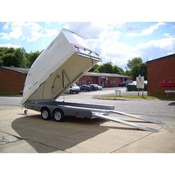 Woodford RL 2000 - Lukket trailer - 2.600 kg - 2 aksler