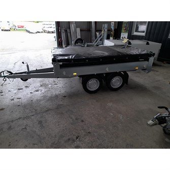 Restmodel: Brenderup 4260 ST - 750 kg. Inkl. Gratis Prof-presenning, Bøjler og Næsehjul
