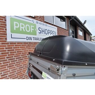 Traileren set bagfra