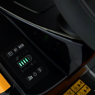 STIGA e-Ride S500 Havetraktor - med batteriindikator